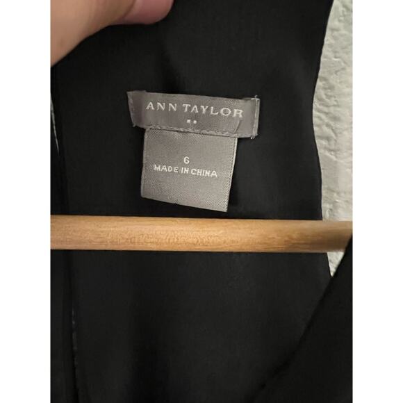 Ann Taylor Black Sleeveless Chiffon V-Neck Dress Size 6 - Picture 6 of 6
